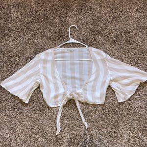 Cropped from tie short sleeve